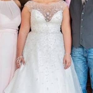 Maggie Sottero “Freesia” 🤍